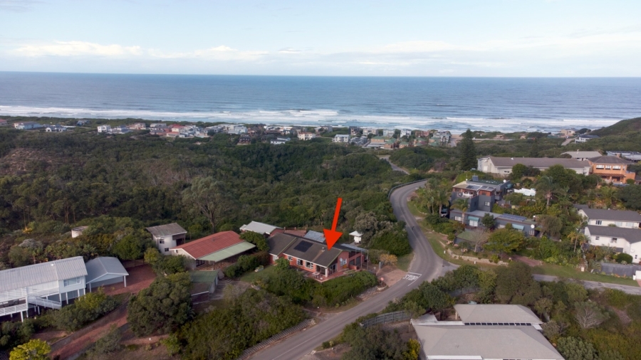 4 Bedroom Property for Sale in Kingfisher Creek Western Cape